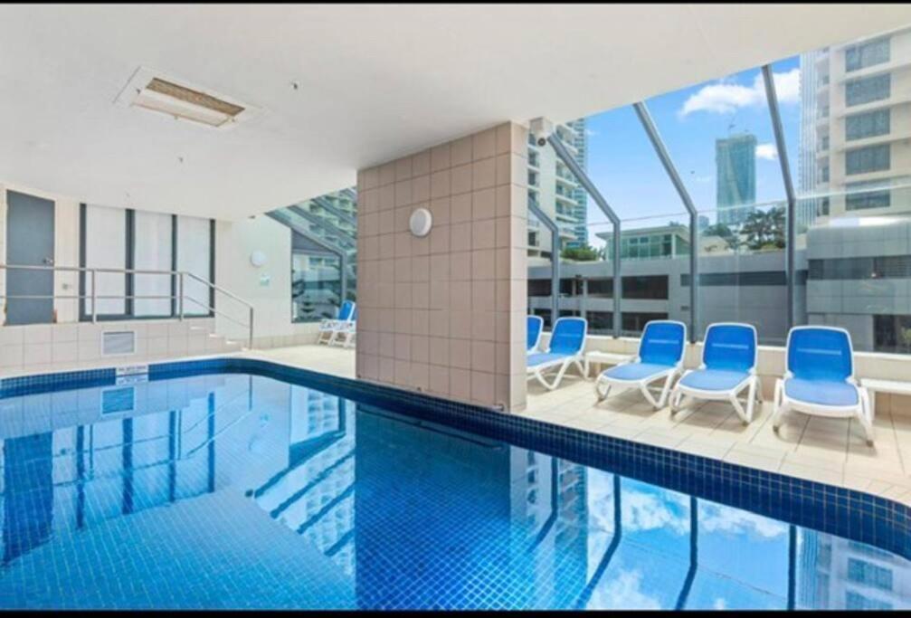 Ferienwohnung Fabulous Sea Views In The Heart Of Surfers Gold Coast Exterior foto